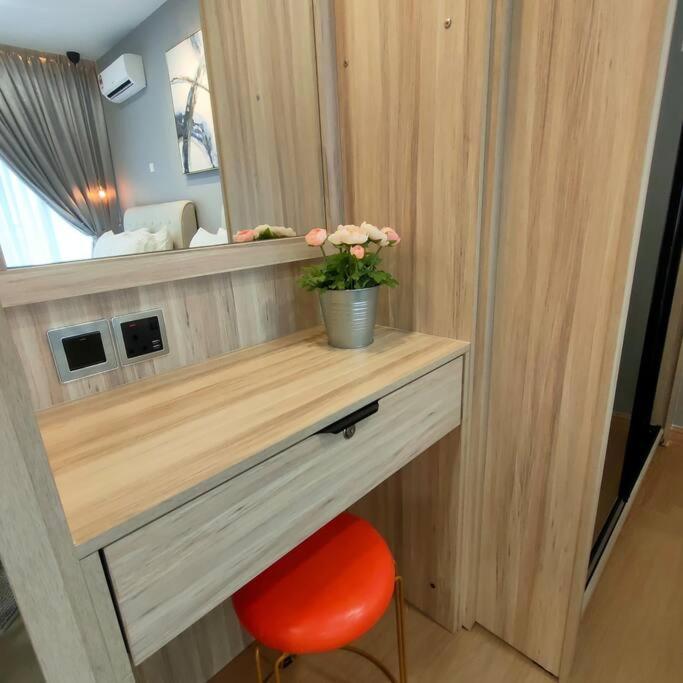 Mount Austin Palazio 2b 1-4pax/ikea/toppen *